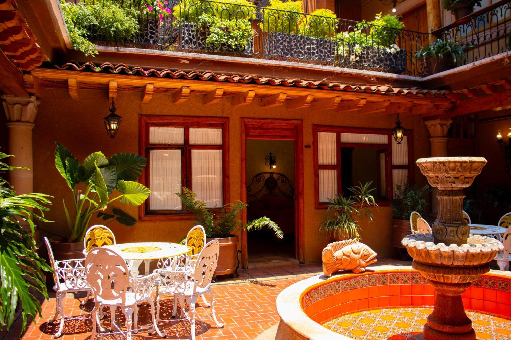 Hotel Los Escudos Pátzcuaro Exteriér fotografie