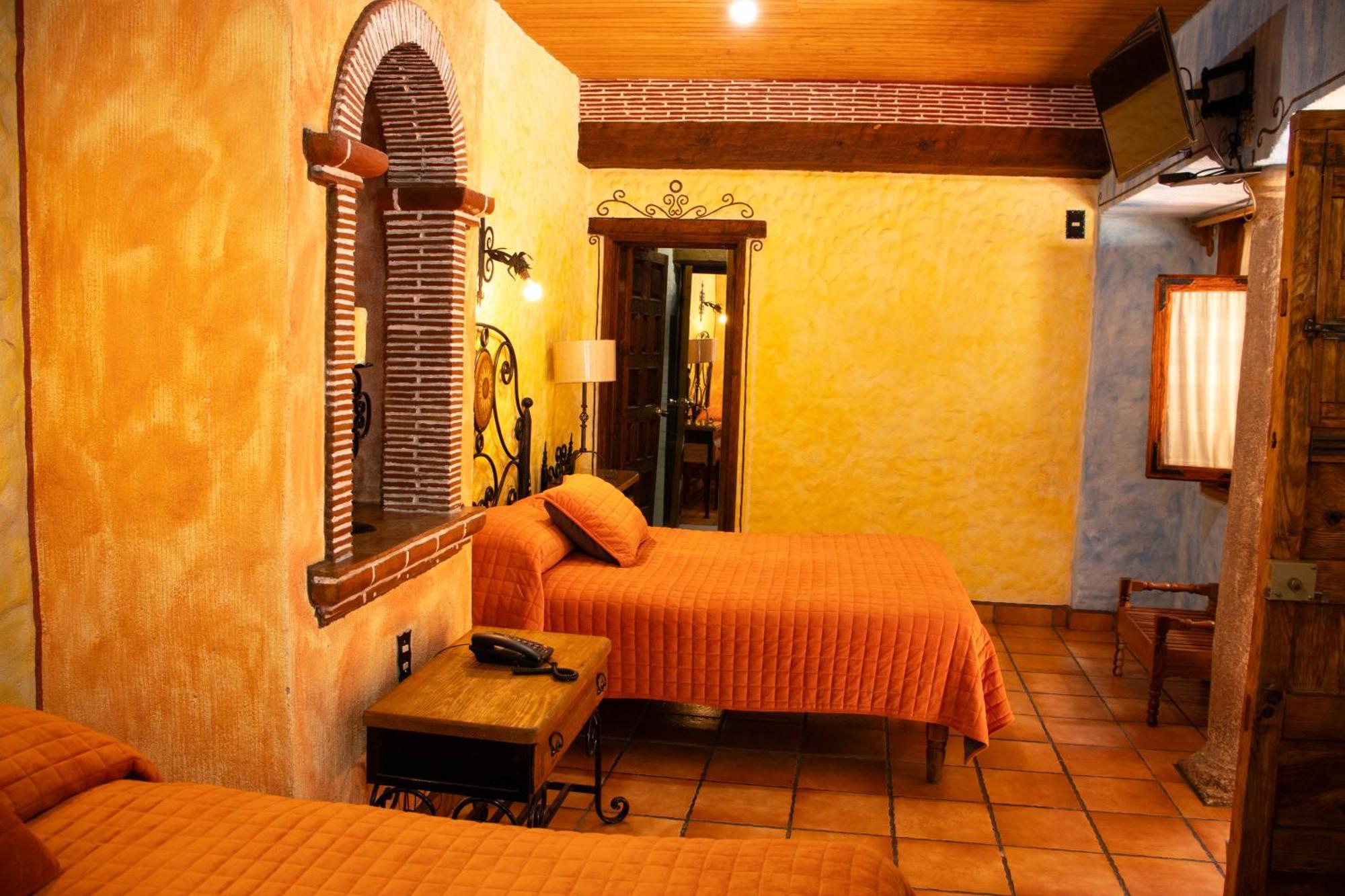 Hotel Los Escudos Pátzcuaro Exteriér fotografie