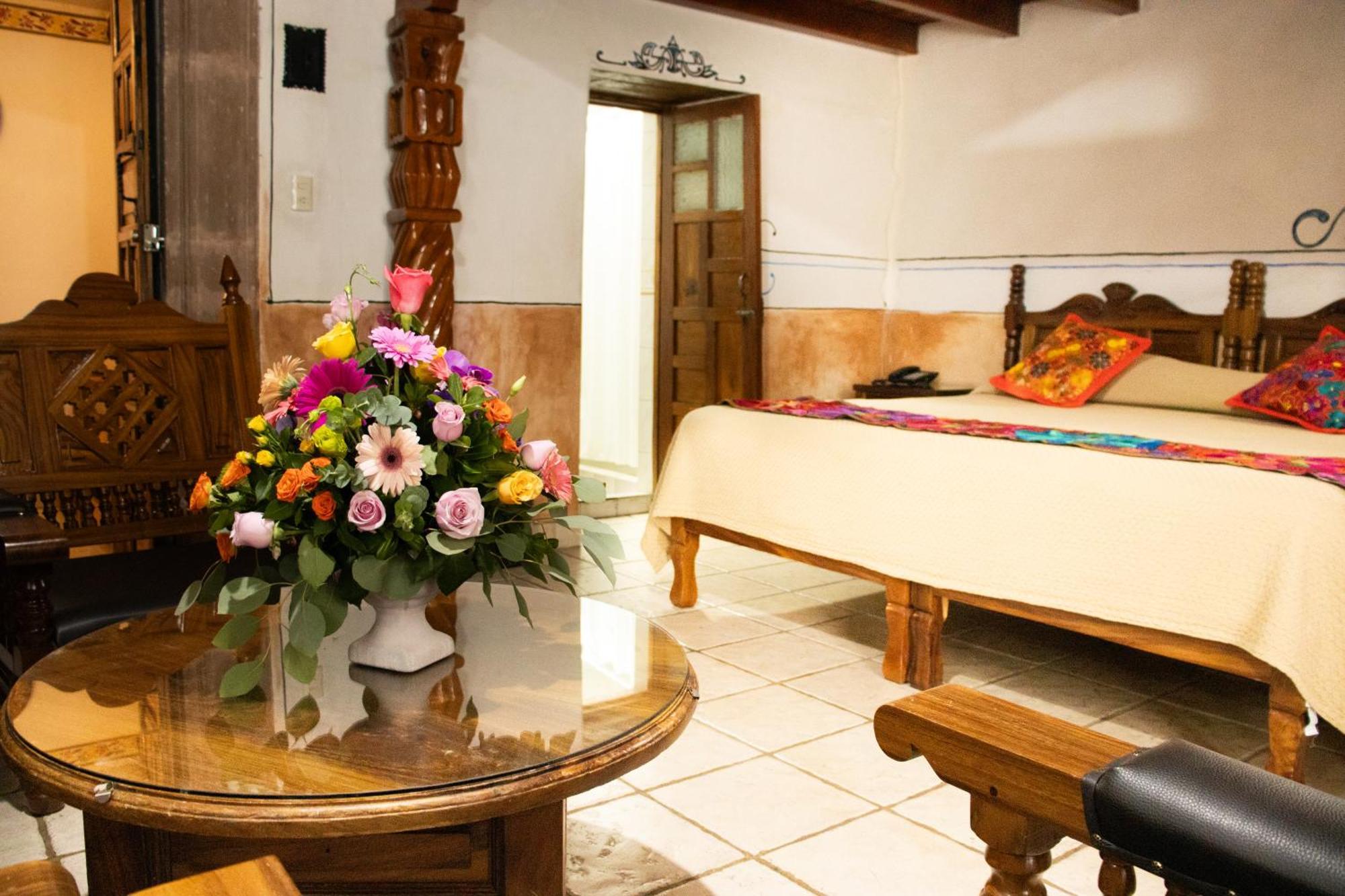 Hotel Los Escudos Pátzcuaro Exteriér fotografie