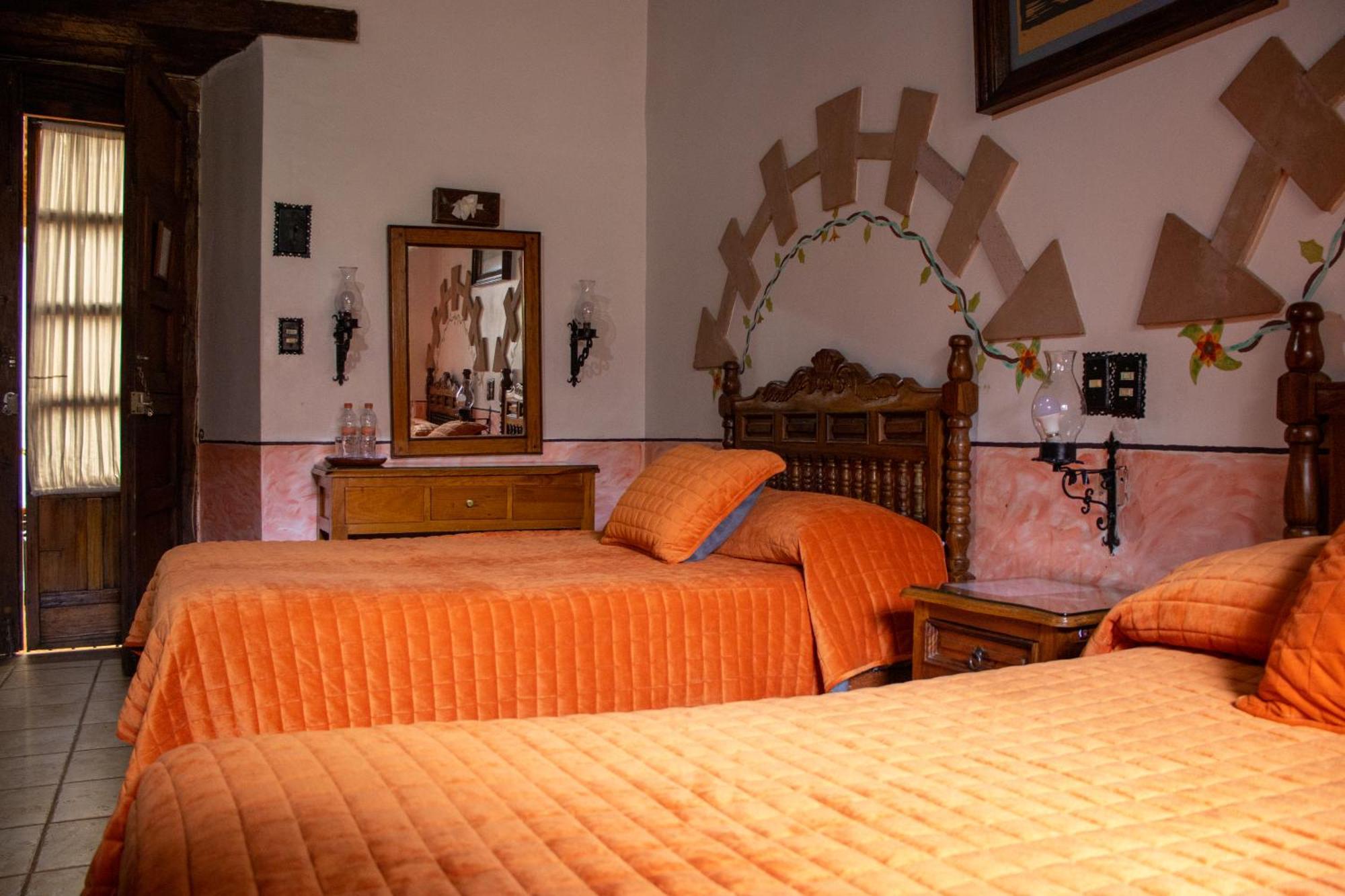Hotel Los Escudos Pátzcuaro Exteriér fotografie