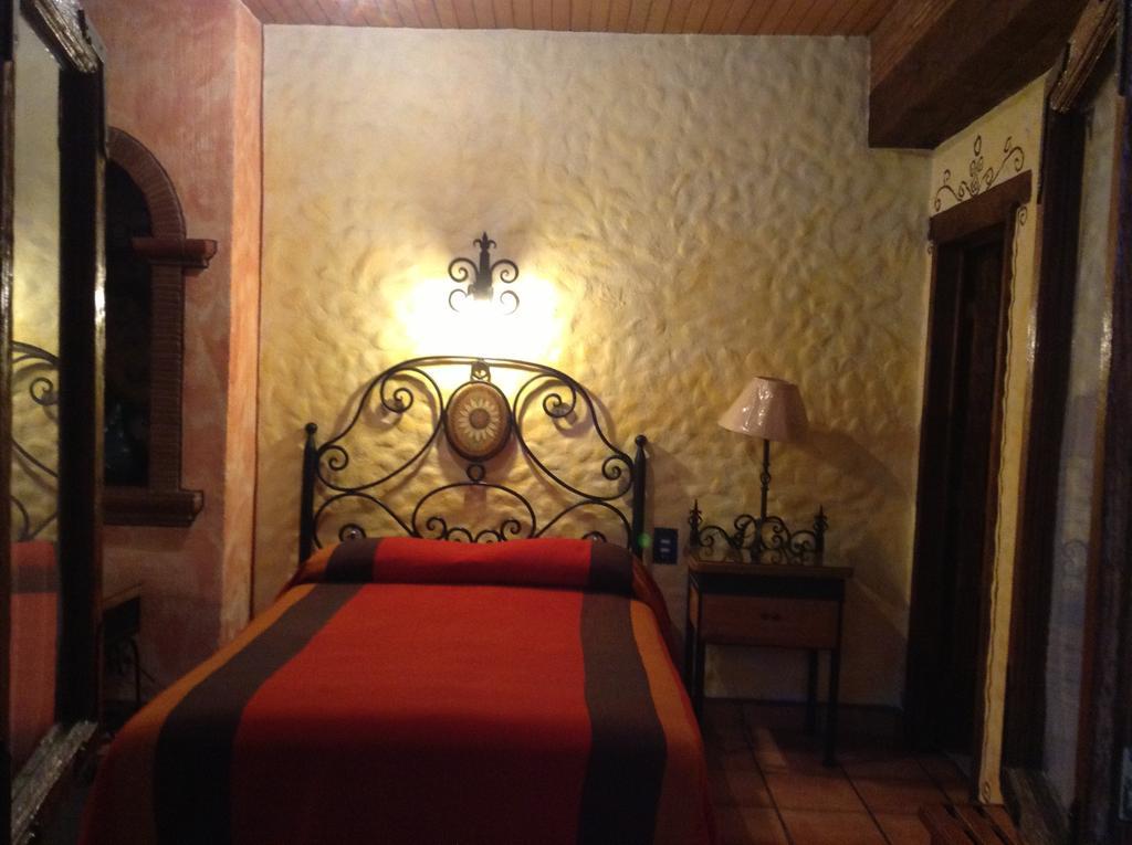 Hotel Los Escudos Pátzcuaro Exteriér fotografie